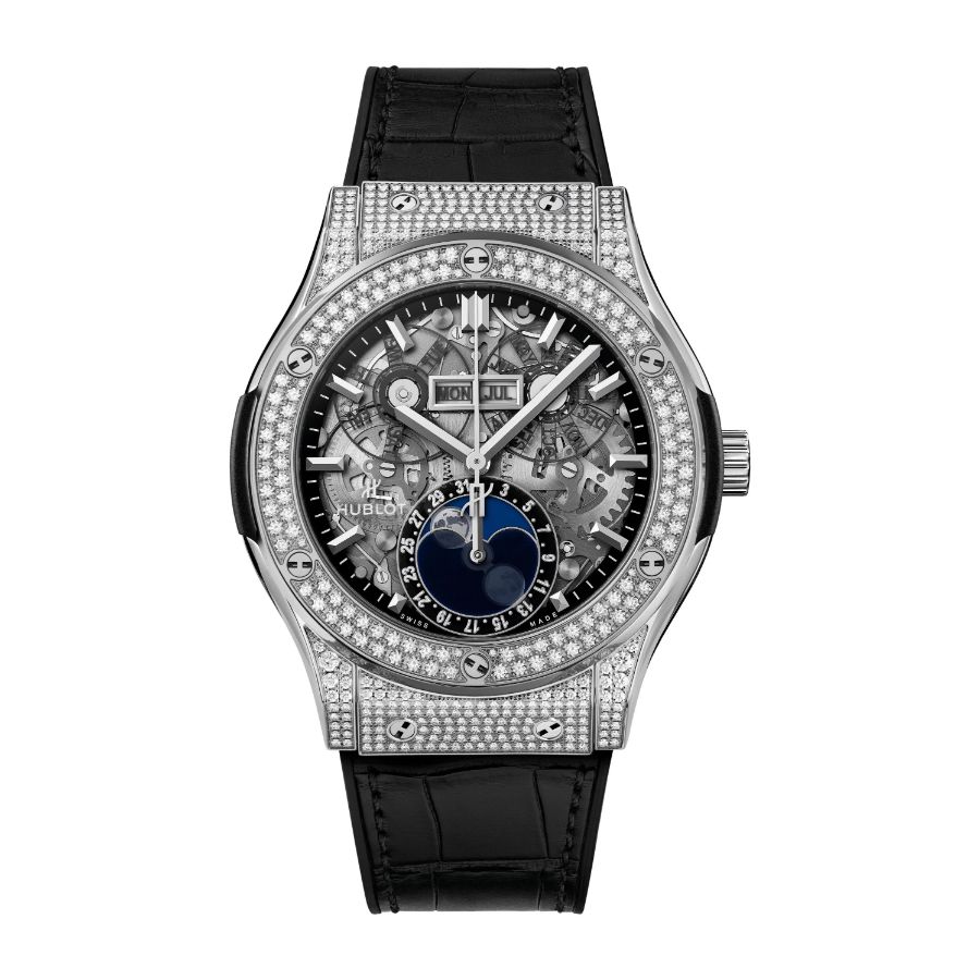 Hublot Classic Fusion Aerofusion 42mm Moonphase Pave